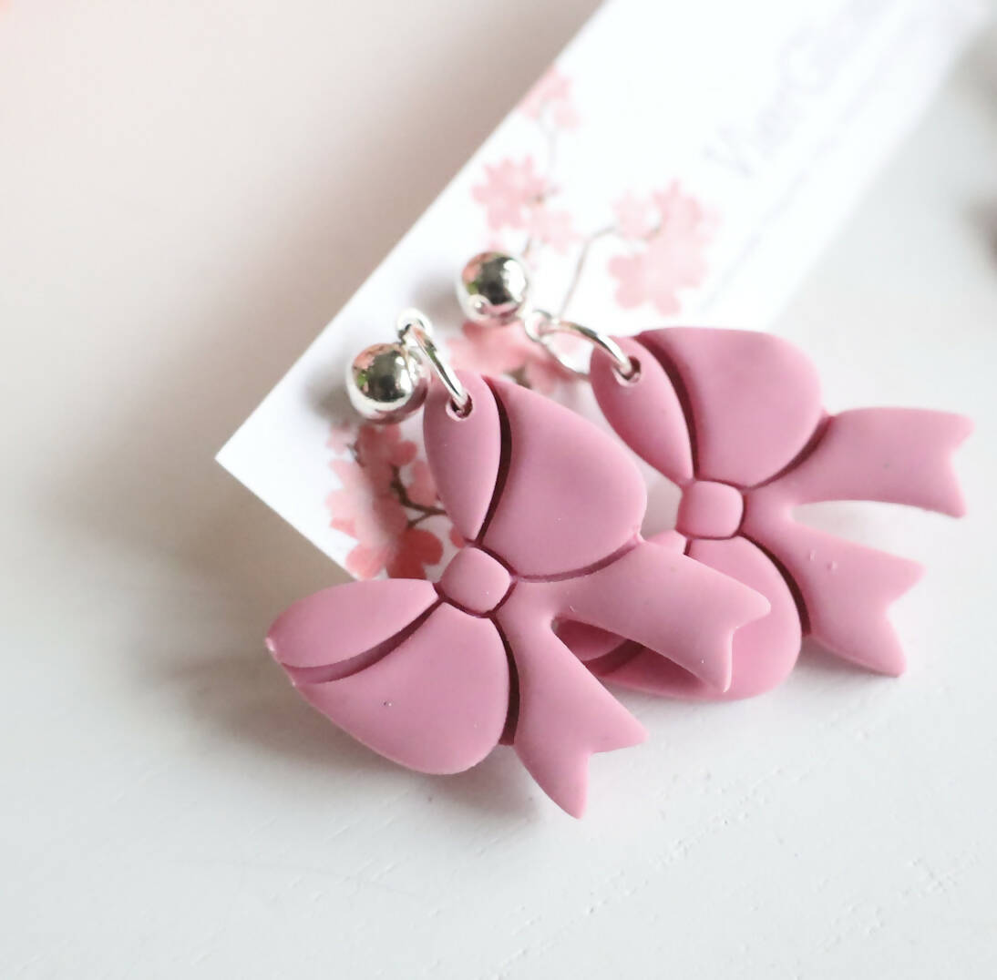 Load image into Gallery viewer, BABY PINK BOW
