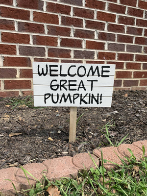 
            
                Load image into Gallery viewer, Welcome Great Pumpkin Yard Sign
            
        